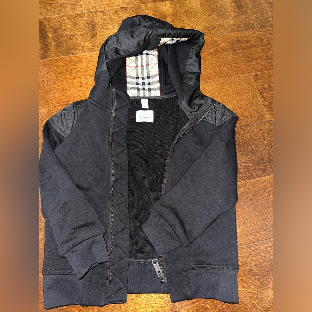 Boys Burberry hoodie. Size 6. Worn Once